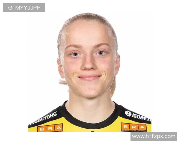 足球明星的女儿安娜究竟是谁她的成长故事和未来展望揭秘